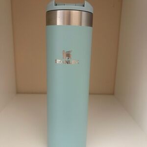 Stanley AeroLight Transit Bottle 20 oz - Seafoam Color